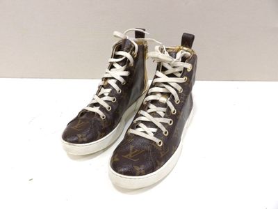 baskets montantes Louis Vuitton