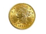 gros plan d'une pièce de monnaie sur une surface blanche