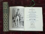 un livre sur lequel figure la photo d'un homme tenant une canne