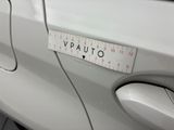 a sticker that says veauto on the side of a car