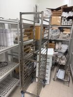 * 5 étagères + 1 échelle à plateaux + 6 bacs plastique + pou… (photo 2)