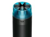 une image représentant une enceinte noire et bleue avec une lumière bleue