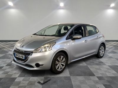 PEUGEOT - 208 1.4 HDI 68CH BVM5 ACTIVE - GO - Mise en service: 05/12/2 - Photo 1