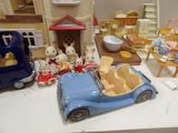 a lot of toys that are sitting on a table