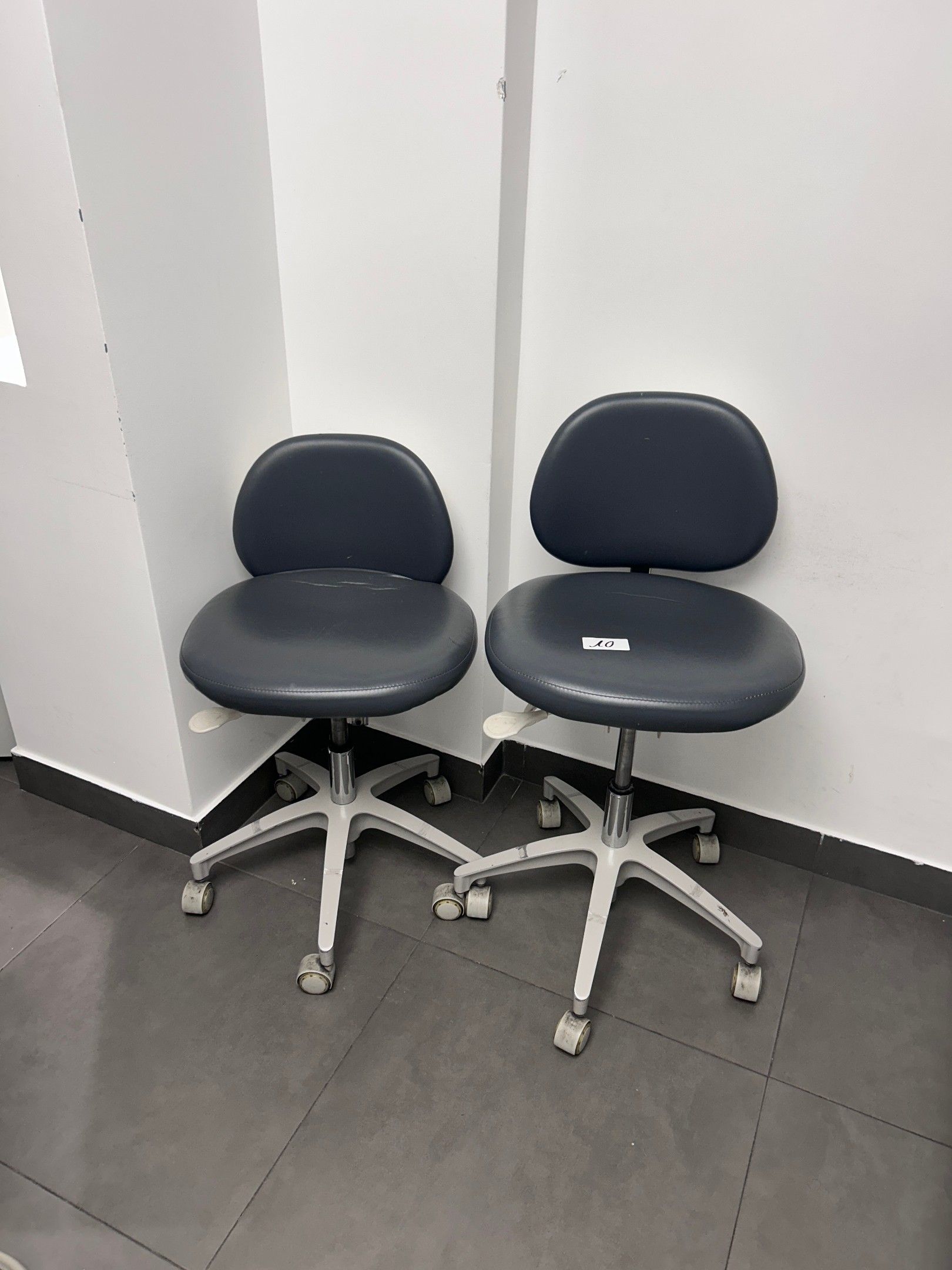 -1 tabouret mobile