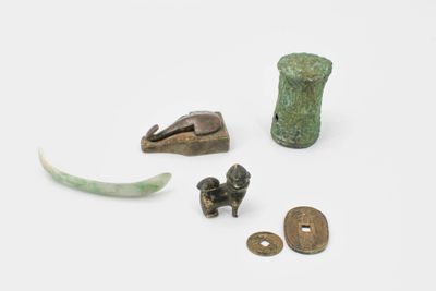 Lot de quatre objets chinois :