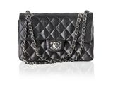 chanel sac à rabat en agneau matelassé noir