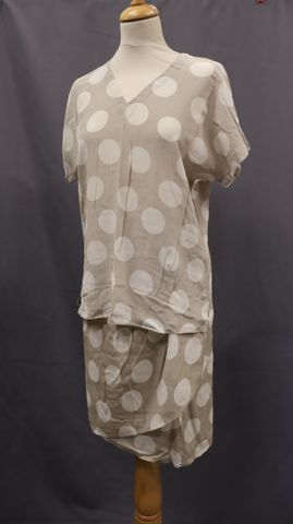 MAX MARA – ensemble en soie beige à pois blanc composé d’un haut ...