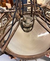 Lustre Art Déco en fer forgé soutenant une vasque et quatre … (photo 5)