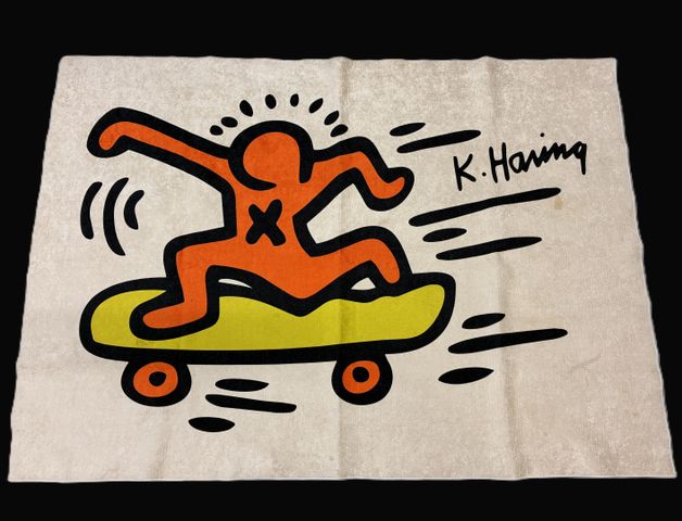Keith HARING (1958-1990) (d’après) – Grand tapis aux couleurs viv...