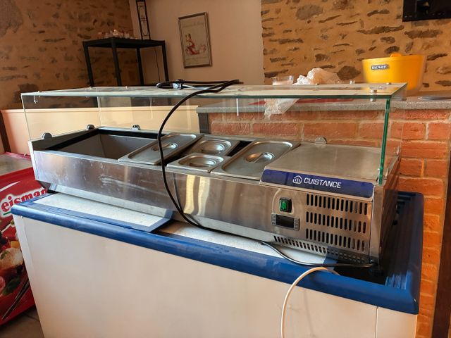 Saladette inox CUISTANCE 6 compartiments, service avant. Frais en...