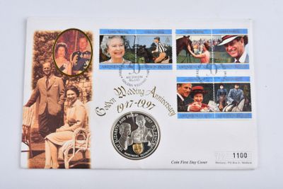 un gros plan d'une carte postale sur laquelle figurent des personnes