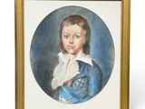 portrait d'un jeune homme vêtu d'un manteau bleu à col blanc