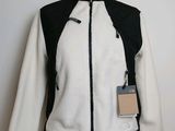 veste pour femme blanche et noire sur mannequin mannequin mannequin mannequin mannequin mannequin mannequin mannequin