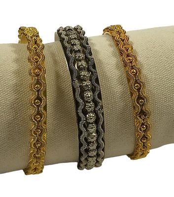 TIBET - Ensemble comprenant 3 BRACELETS rigide en métal doré…