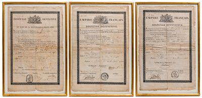 FRANCE Lot de trois dispenses dיfinitives de service