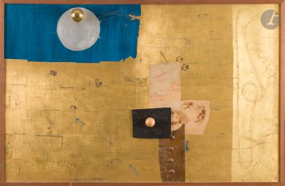 une image représentant un tableau sur lequel figure une croix avec une lune en arrière-plan
