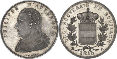 gros plan d'une pièce de monnaie surmontée d'une couronne