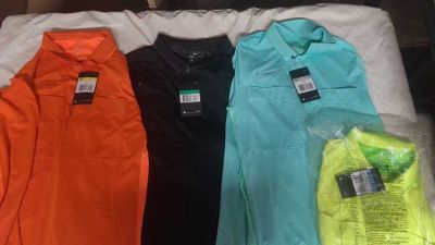 121 / Lot de 28 POLO NIKE DRI-FIT POUR HOMME - COLORIS …
