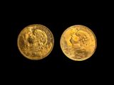 deux souverains d'or, dont l'un représente la tête d'un homme et l'autre celle d'une femme