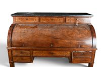 BUREAU à cylindre en acajou et placage d'acajou à gradin sur… (photo 6)
