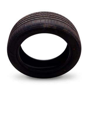KUMHO - Ce pneu pour automobile possède la référence commerc…