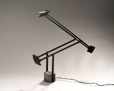 Richard SAPPER - ARTEMIDE Lampe de bureau Tizio en métal laq… - Photo 1