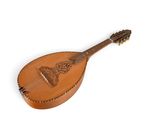 une vieille mandoline sur fond blanc