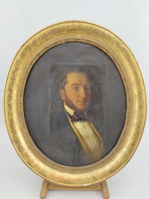 Peinture mi XIXème "Portrait d'homme" cadre ovale doré.