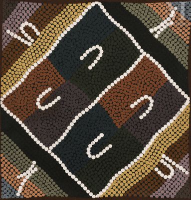 une photo d'un tapis au crochet sur lequel est inscrit le mot « love »
