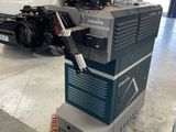 l'image d'une machine dans un garage