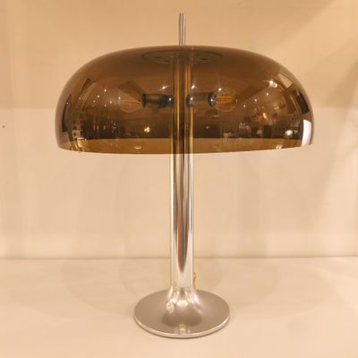 Rare lampe de forme champignon en plexiglass fumé, édition Arlus, 1970
