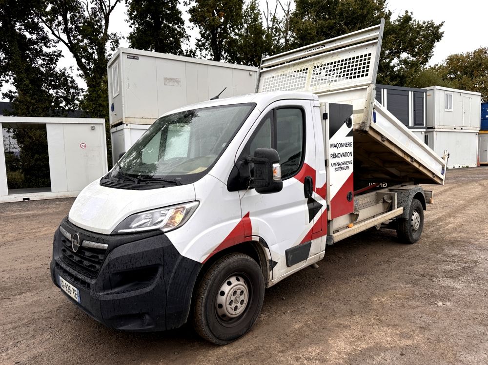 LIEU DE STOCKAGE : Rennes - OPEL - MOVANO 3.