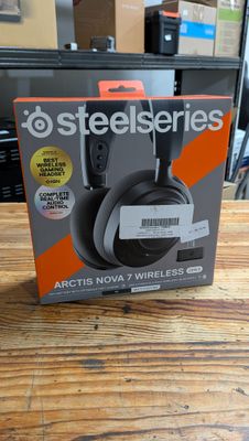 Casque sans fil SteelSeries Arctis Nova à vendre à San José, Californie