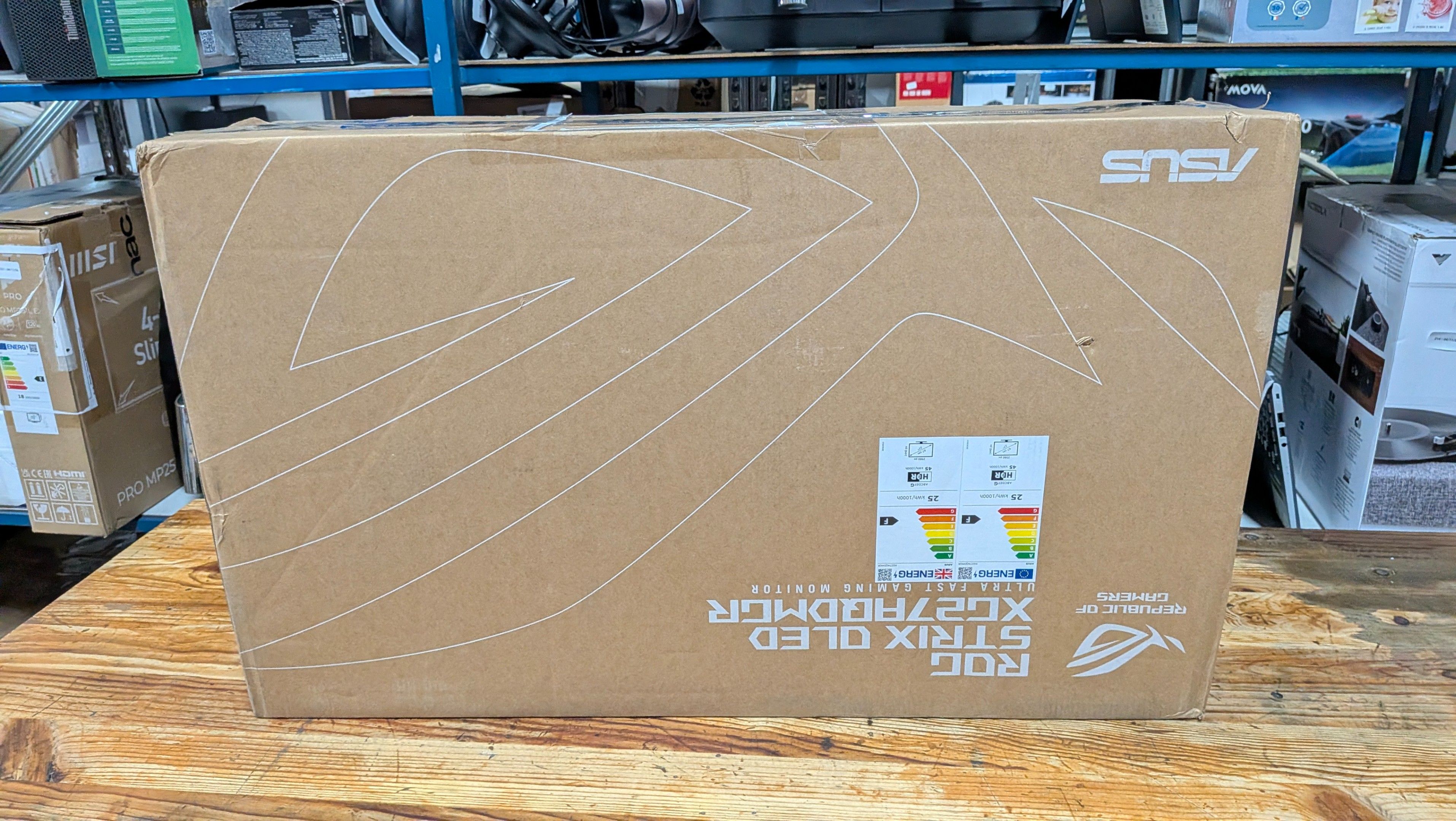 ECRAN D'ORDINATEUR ROGUE STRIX XG27AQDMGR - TVA RECUPERABLE