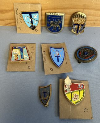 lot de 8 insignes militaires transmission