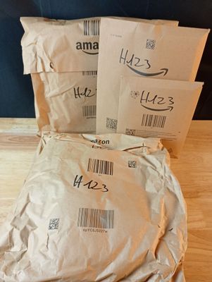 Lot de 4 colis Mystere (Retour Amazon,NPAI, Adresse incomple…
