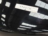 a sticker on the hood of a car that says vpauto