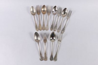 FRANCE, après 1838. Réunion de six couverts de cinq modèles différents