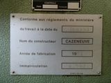 une affiche accrochée au mur qui indique qu'il est temps d'aller travailler