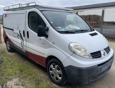 Utilitaire RENAULT Trafic 2.0 DCI L2H1 couleur blanche. - Photo 1