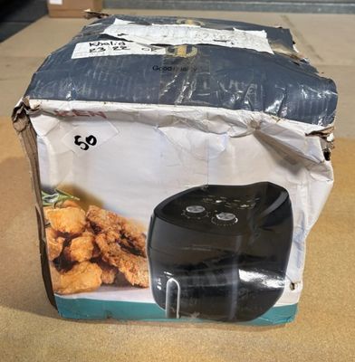 une boîte de poulet frit posée par terre