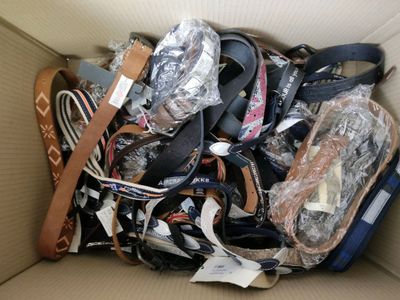 Lot d'environ 15 kg d'accessoires IKKS - TRES BON ETAT - TVA… - Photo 1