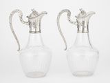 paire de vases anciens en verre argenté, munis d'anses