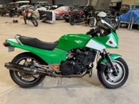 KAWASAKI GPZ 900 R Ninja