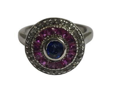 BAGUE en argent patiné 925/1000 sertie en son centre d'un sa…