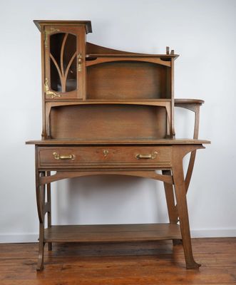an image of a wooden desk with a hutch on top of it