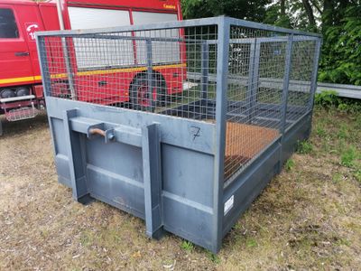 Benne polybenne ampliroll piste 106, dimension 3.