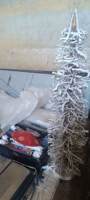 Ensemble décorations. FRAIS 22 %.