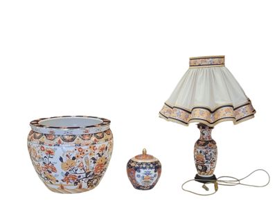 UNITED WILSON Important aquarium en porcelaine émaillée poly…